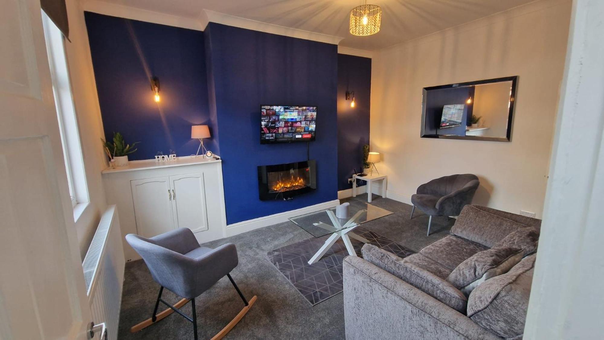 Cosy Home Perfect For Families And Contractors With Free Parking ダーリントン エクステリア 写真